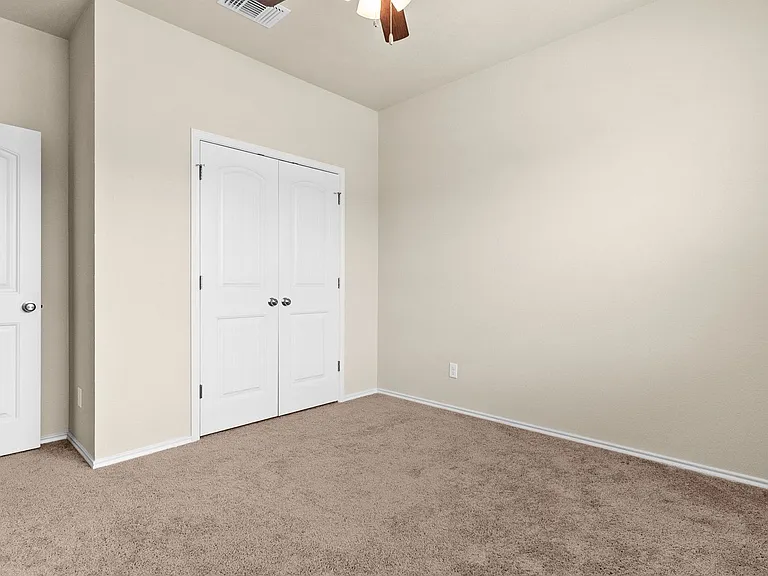 343 Green Valley Dr — Photo 10