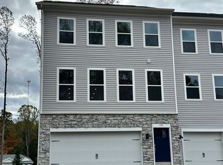 710 Hardman Dr, Morgantown, WV 26501