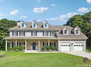 1035 Pebble Bend Dr, Grayson, GA 30017