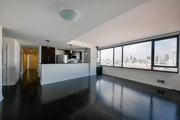 1st image of 260 King St Unit 1205