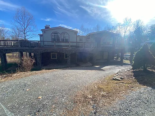 167 Wagon Wheel Rd Photo 1
