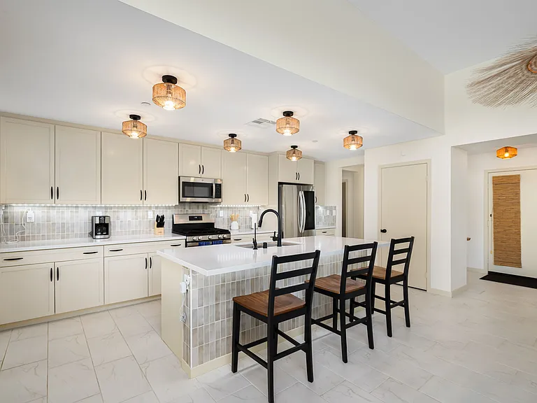 12613 Sylvanus Dr — Photo 19