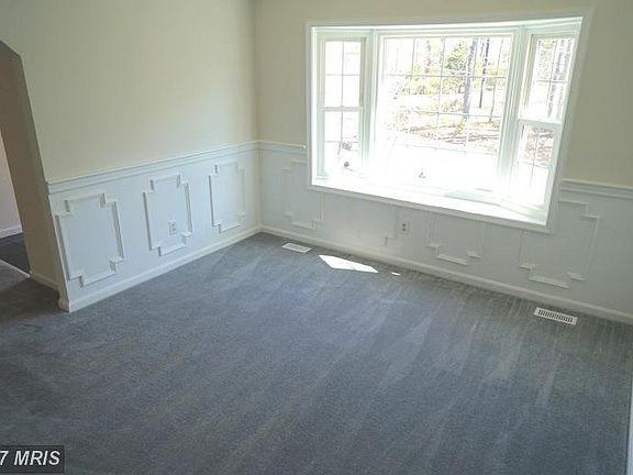 5th image of 1003 England Dr