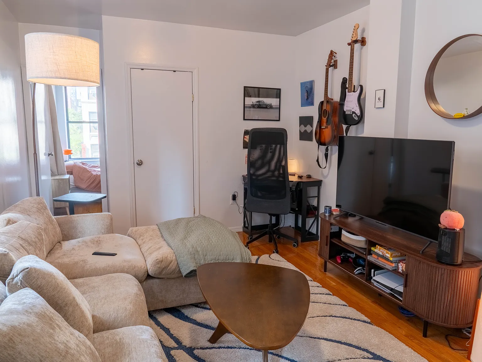 359 West 45th Street — Photo 4