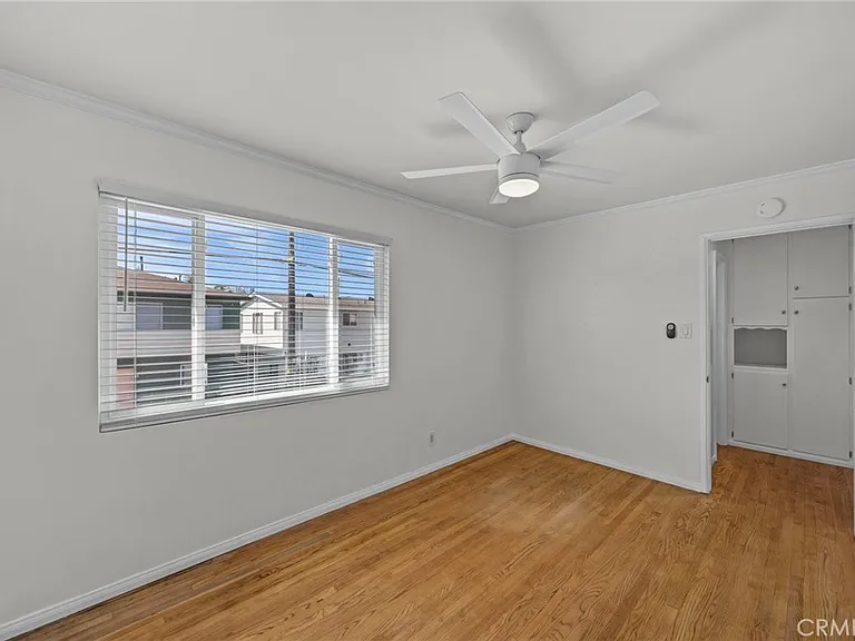 3027 E 3rd St #3 — Photo 10