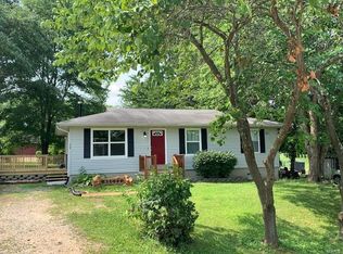 438 Jost St, Bourbon, MO 65441
