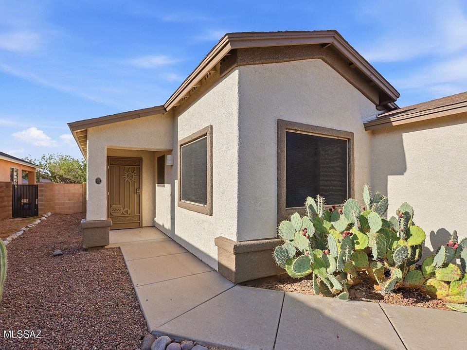 1st image of 8807 E Mountain Spring Dr