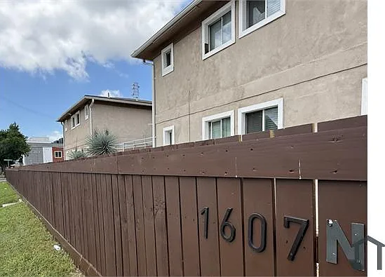 1607 N Carroll Ave #206 — Photo 4