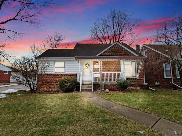 14070 Hart St, Oak Park, MI 48237