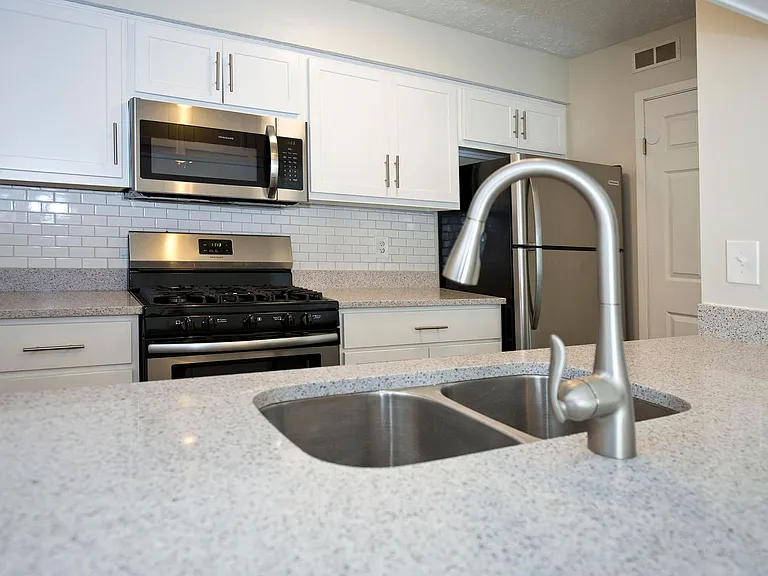 Park Club Townhomes — Photo 44