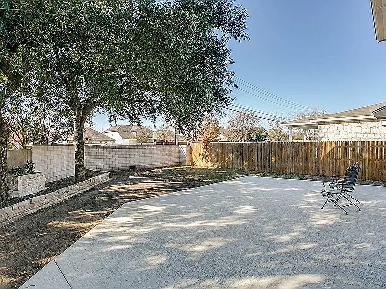 1200 Kenneys Way — Photo 21