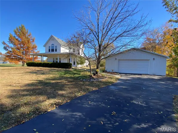 8012 Brickyard Hill Rd, Worden, IL 62097