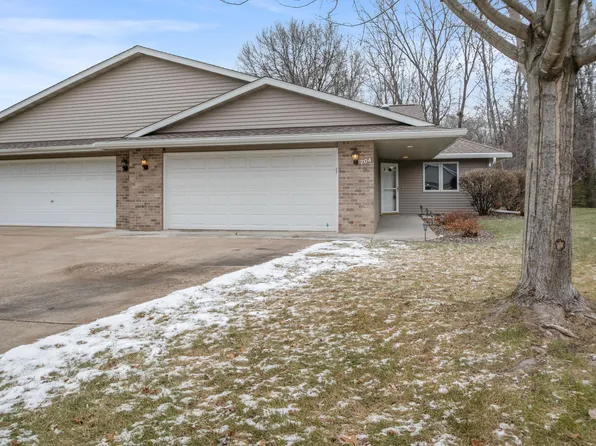 704 Victoria Ct, Stillwater, MN 55082