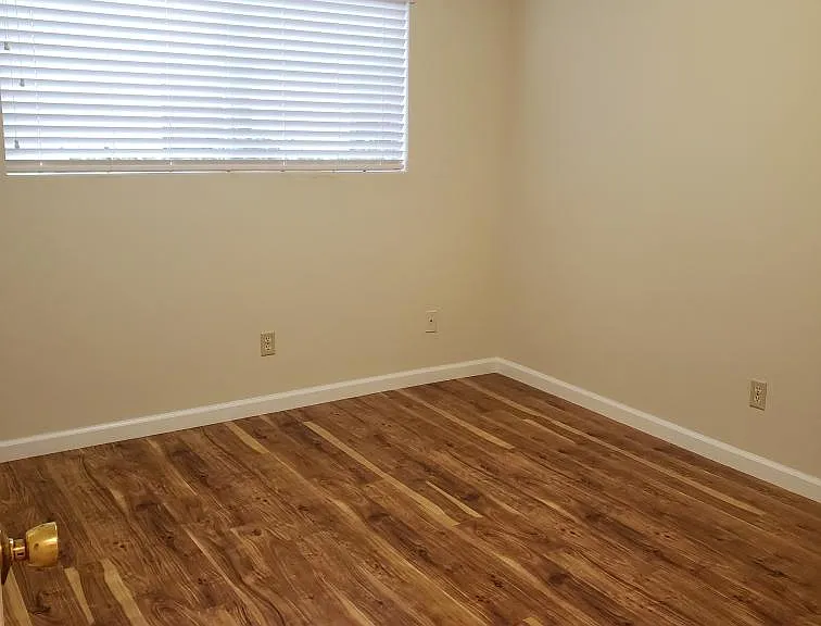 2323 Huntington Ln #C — Photo 11