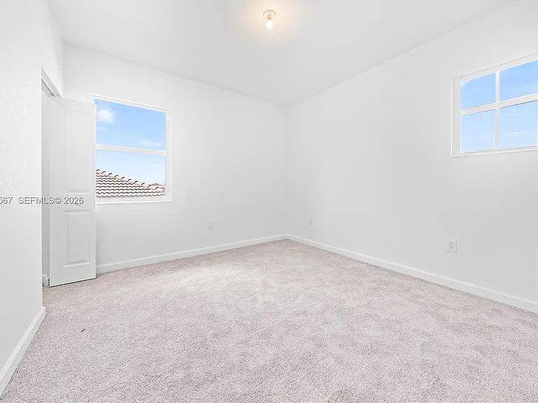 2442 SE 30th St — Photo 25