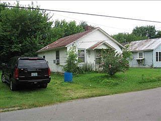 2nd image of 617 Jackson St