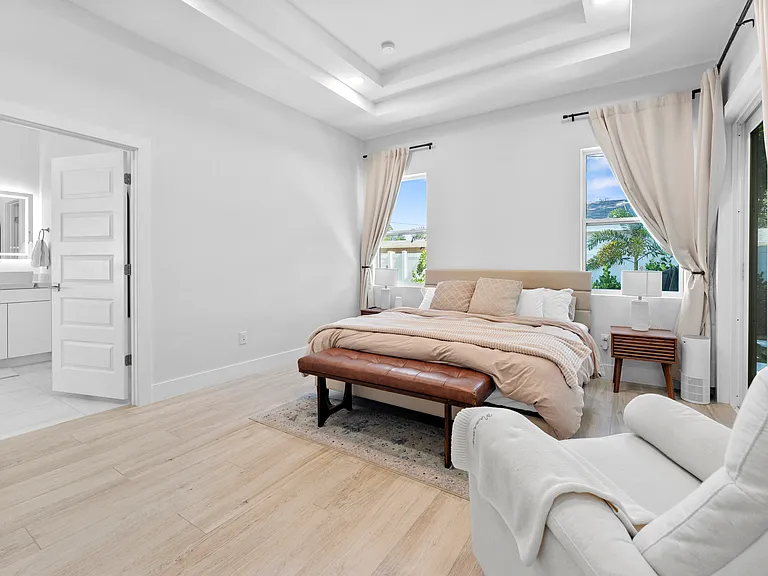 3701 W Leila Ave — Photo 29