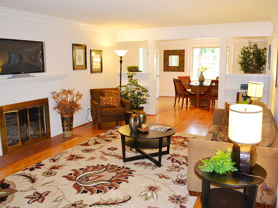 1st image of 905 Magnolia Ave