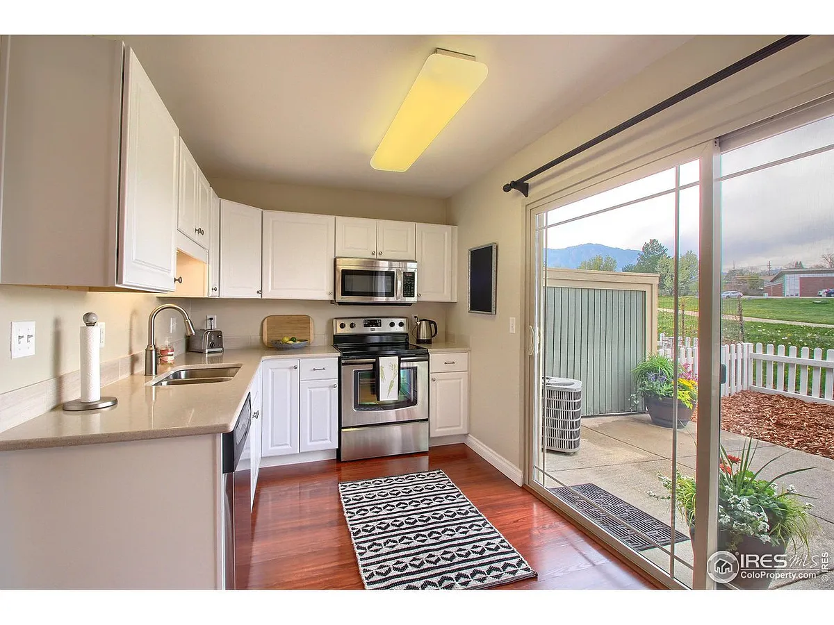 Photo 2 of 42 - 855 W Moorhead Cir #A-A-A - Boulder, CO Building Photo - 855 W Moorhead Cir #A-A-A