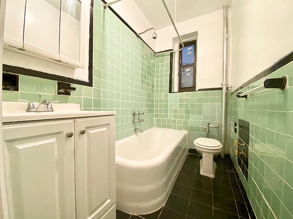 5th image of 301 Sterling St APT 1H