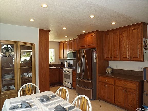 3rd image of 8521 Avalon Ct