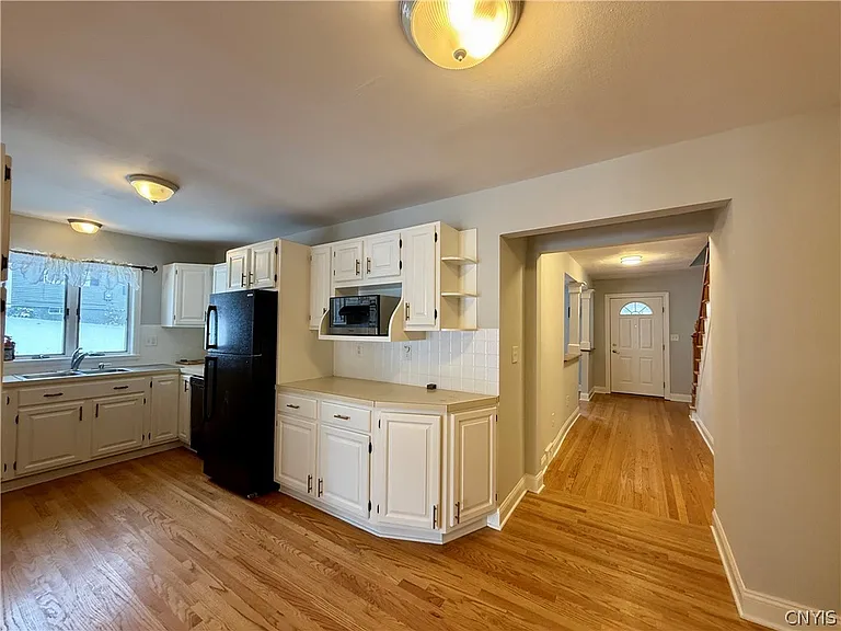 223 Cleveland Blvd — Photo 11