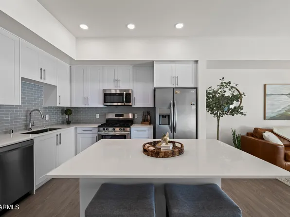 7300 E EARLL Drive #1022, Scottsdale, AZ 85251