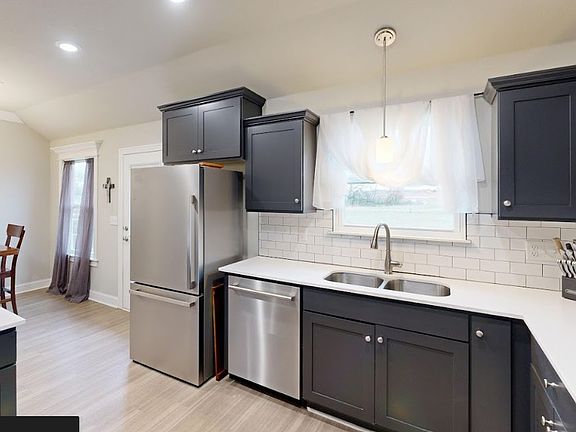 4th image of 133 Youngblood Pl