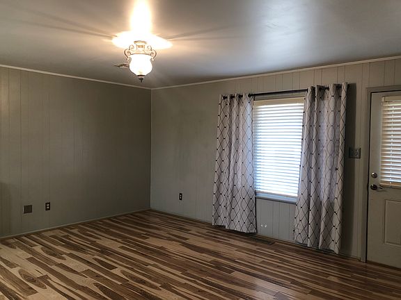 5th image of 264 Pampa St