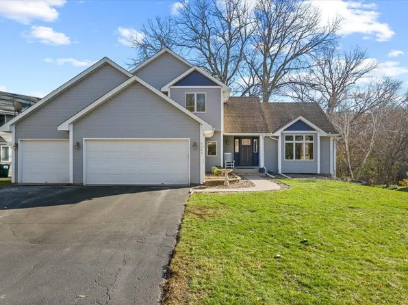 4083 Prairie Ridge Rd, Eagan, MN 55123
