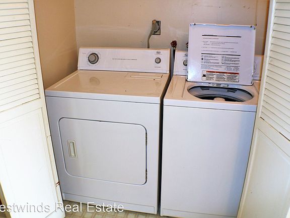 5th image of 801 Westwinds Dr APT 1