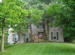 124 Canterbury Ln, Mcmurray, PA 15317