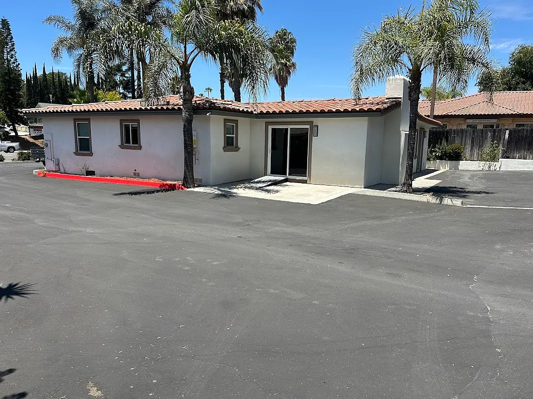 Building Photo - 524 Civic Center Dr