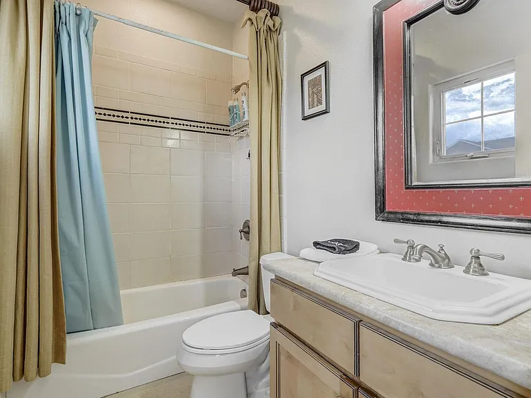 Full bathroom!