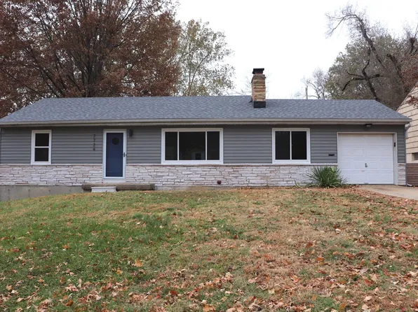 7724 Howe Dr, Prairie Village, KS 66208