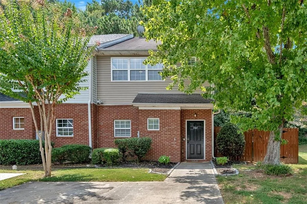 2 bed, 2.5 bath, 1386 sqft, $2,500 — Photo 1