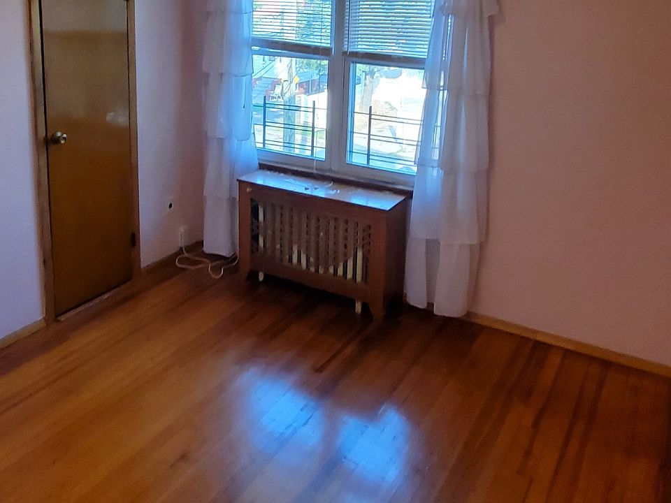 1st image of 28 Eunice Pl #2