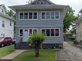 Kron Street, Double, Lower Unit