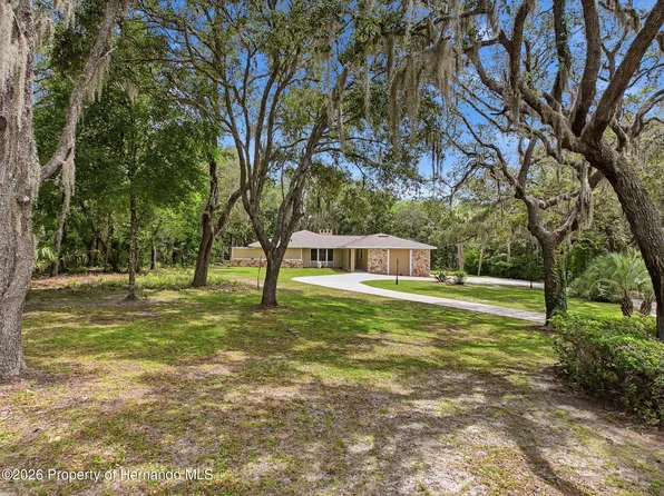 162 W Massachusetts St, Hernando, FL 34442