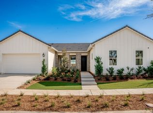 951 Beaver Pond Loop, Madera, CA 93636