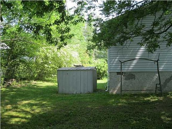 4th image of 144 Brandon Ln