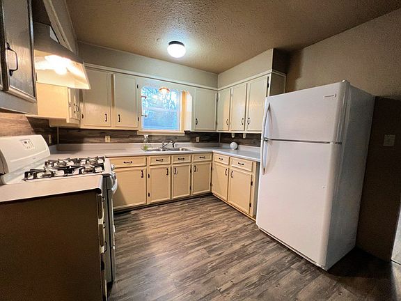 4th image of 2918 Nall St