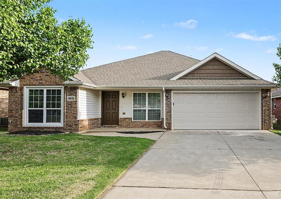 1st image of 8613 SW 46th Pl