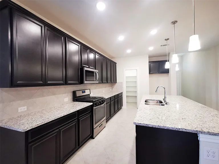11434 Cypress Birch Ct — Photo 10