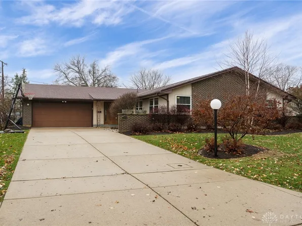 2309 Pondview Dr, Dayton, OH 45440