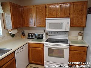 5th image of 5950 Larkmeadow Dr