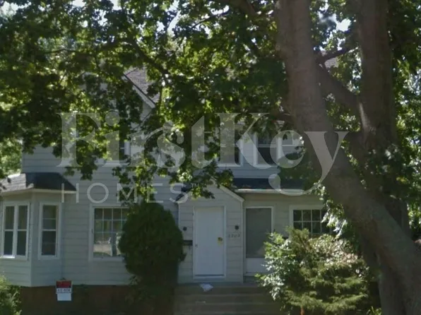 2800 Elisha Ave, Zion, IL 60099