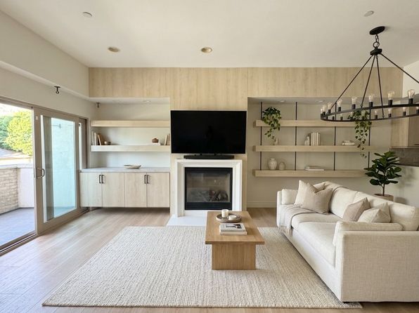 15248 Clark St Unit 105