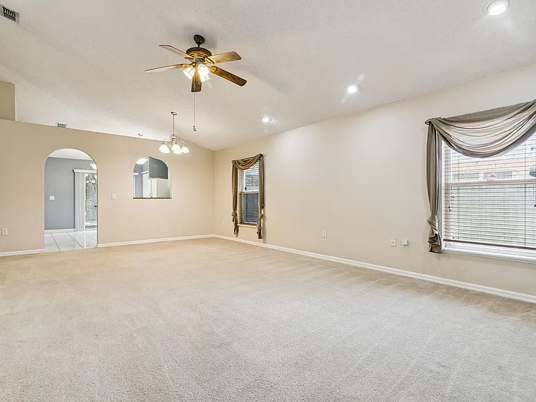 3308 Erskine Dr — Photo 5