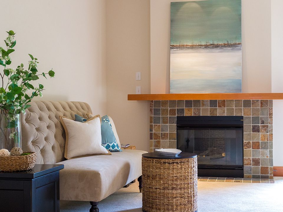 1st image of 207 Parfitt Way SW Unit 1B